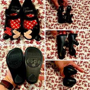 Mini Melissa Mickey shoes size 5 but fit like a size 4